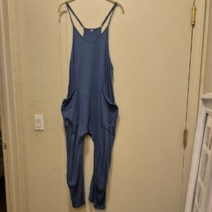 Stylish Blue Jumpsuit with Pockets